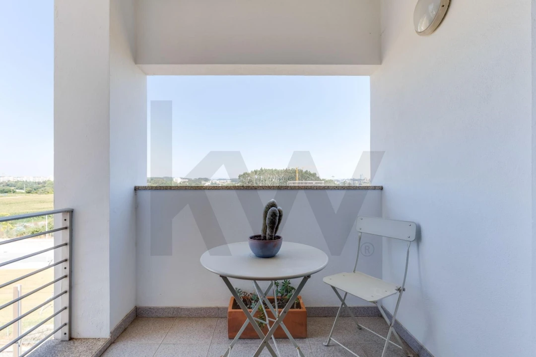 Apartamento T2 para Venda em Moreira Foto 5