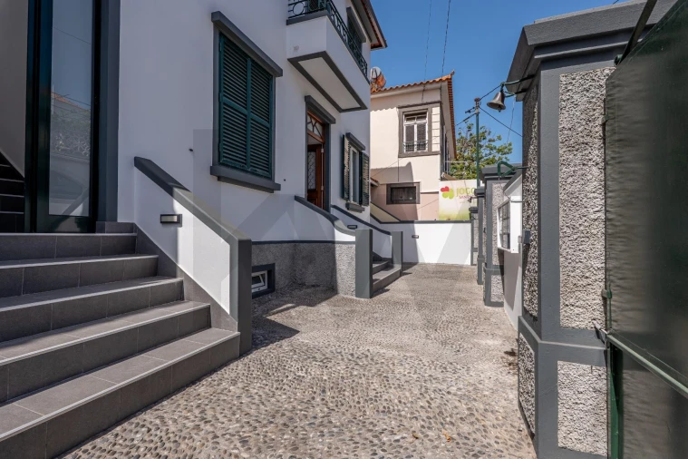 Prédio para Venda em Funchal (Santa Maria Maior) Foto 43
