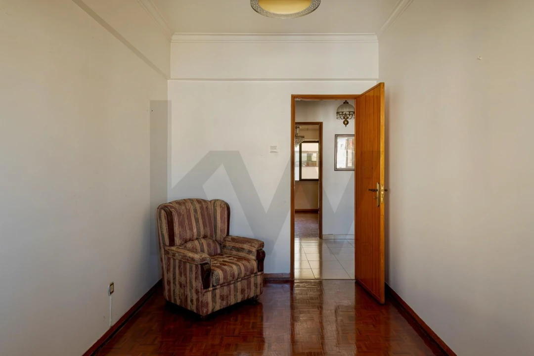 Apartamento T3 para Venda em Póvoa de Santo Adrião e Olival Basto Foto 14