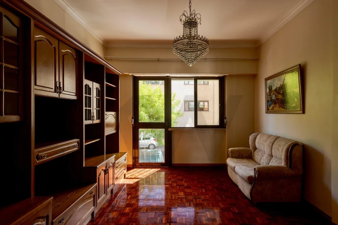 Apartamento T3 para Venda em Póvoa de Santo Adrião e Olival Basto Foto 1