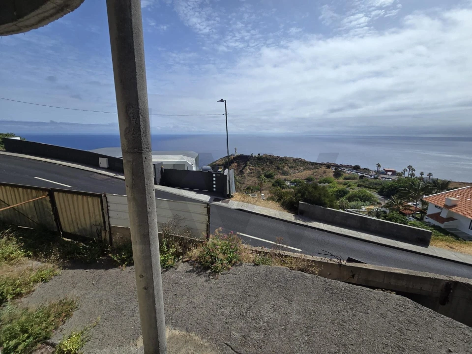 Terreno para Venda em Caniço Foto 29