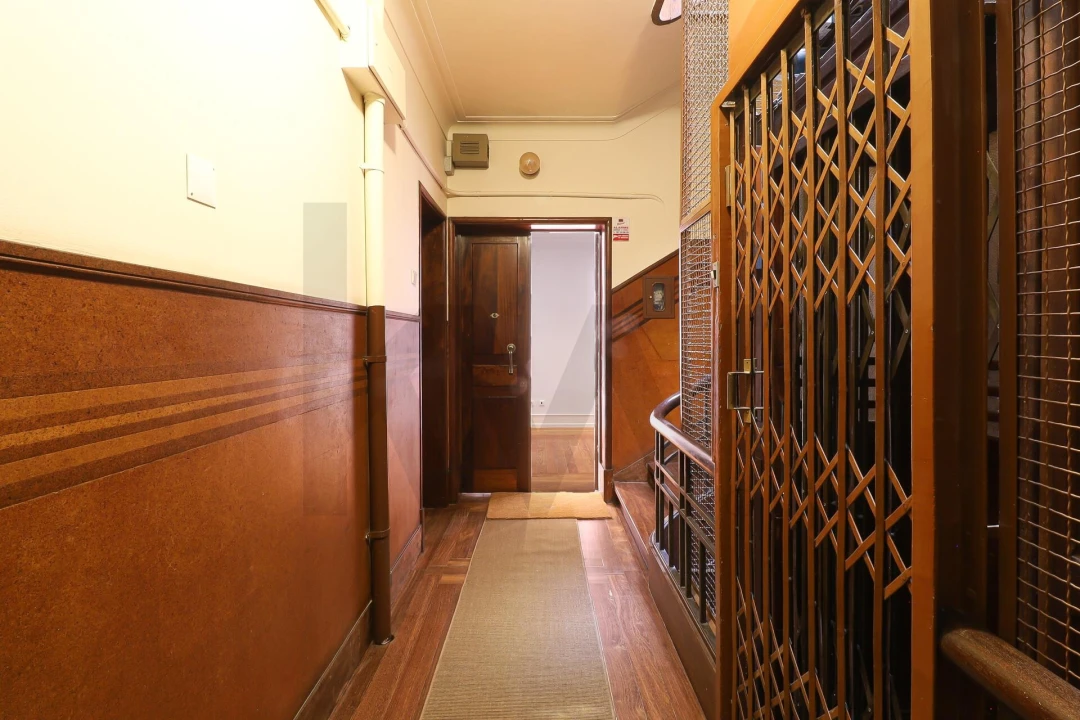 Apartamento T5 para Venda em Avenidas Novas Foto 51