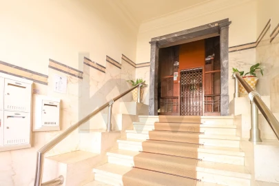 Apartamento T5 para Venda em Avenidas Novas