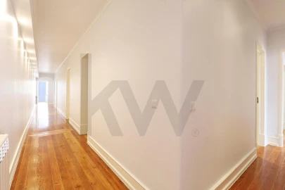 Apartamento T5 para Venda em Avenidas Novas