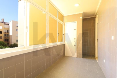 Apartamento T5 para Venda em Avenidas Novas