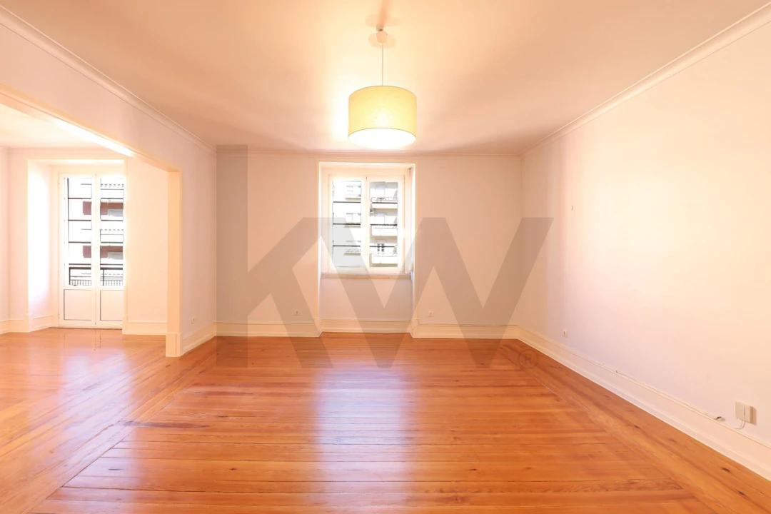 Apartamento T5 para Venda em Avenidas Novas Foto 8