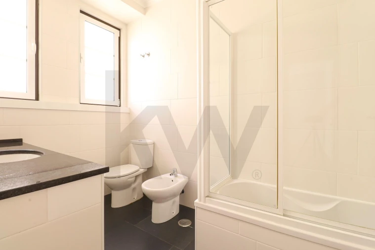 Apartamento T5 para Venda em Avenidas Novas Foto 44