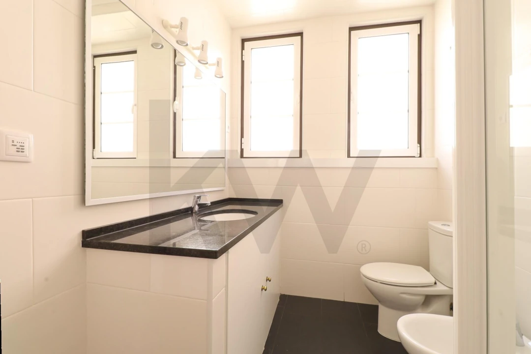 Apartamento T5 para Venda em Avenidas Novas Foto 45