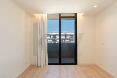 Apartamento T3 para Venda em Glória e Vera Cruz
