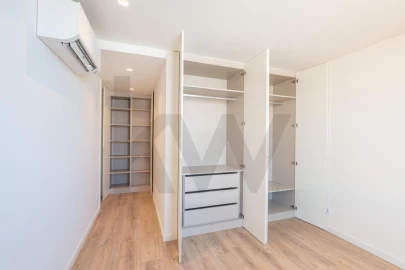 Apartamento T3 para Venda em Glória e Vera Cruz