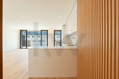 Apartamento T3 para Venda em Glória e Vera Cruz