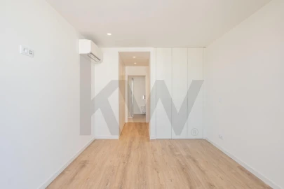 Apartamento T3 para Venda em Glória e Vera Cruz