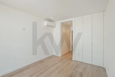 Apartamento T3 para Venda em Glória e Vera Cruz