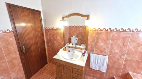 Moradia T3 para Venda em Nordeste