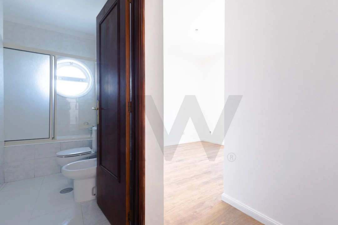 Apartamento T2 para Venda em Oliveira do Douro Foto 19