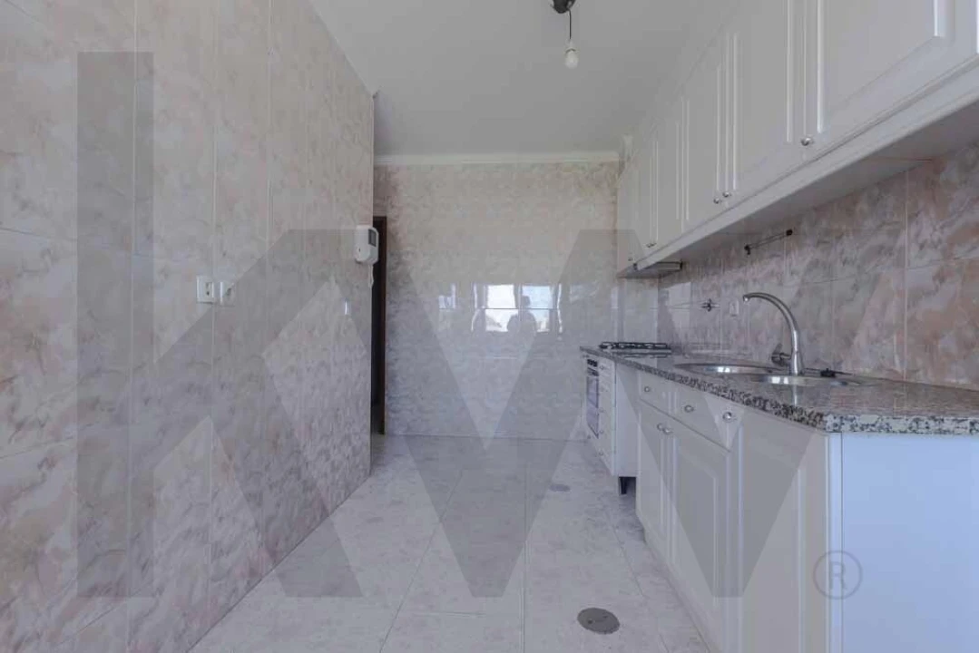 Apartamento T2 para Venda em Oliveira do Douro Foto 11