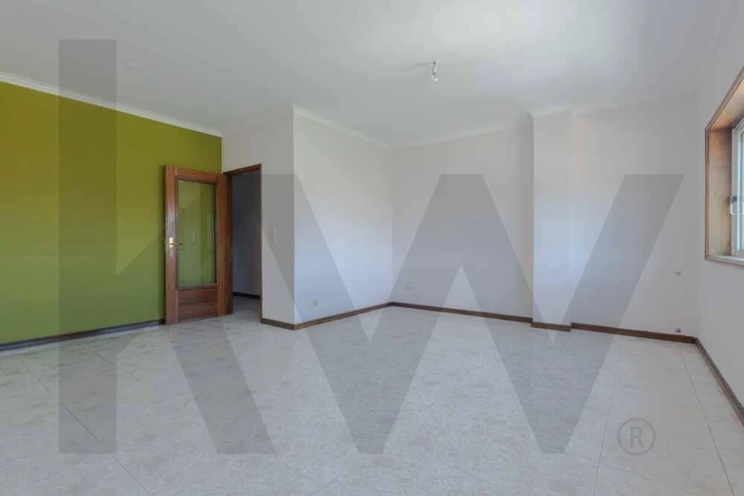 Apartamento T2 para Venda em Oliveira do Douro Foto 5