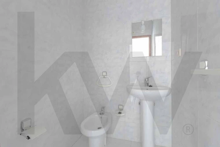 Apartamento T2 para Venda em Oliveira do Douro Foto 15