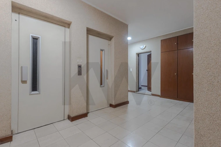 Apartamento T2 para Venda em Oliveira do Douro Foto 2