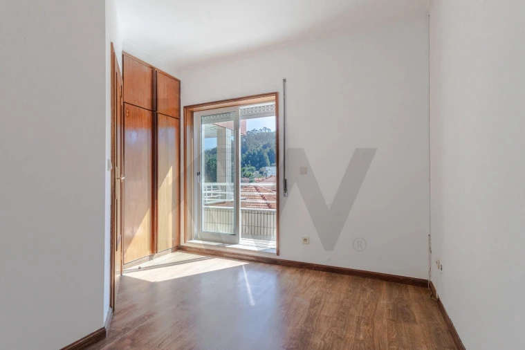 Apartamento T2 para Venda em Oliveira do Douro Foto 15