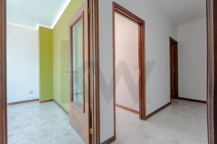 Apartamento T2 para Venda em Oliveira do Douro Foto 4