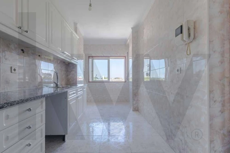 Apartamento T2 para Venda em Oliveira do Douro Foto 9
