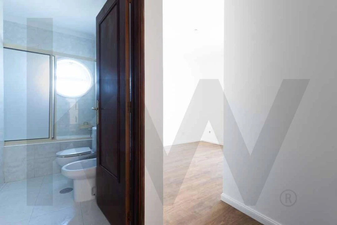Apartamento T2 para Venda em Oliveira do Douro Foto 19