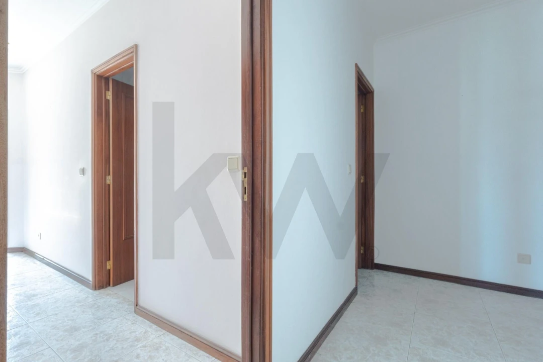 Apartamento T2 para Venda em Oliveira do Douro Foto 3