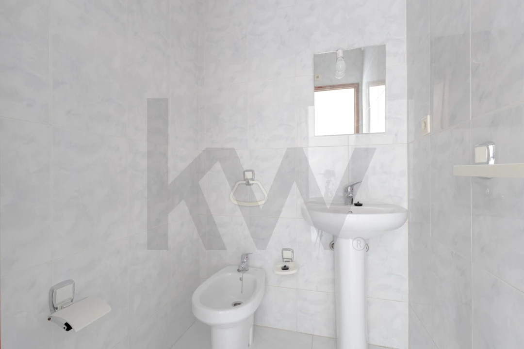 Apartamento T2 para Venda em Oliveira do Douro Foto 14