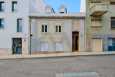 Apartamento T4 para Arrendamento em Areeiro