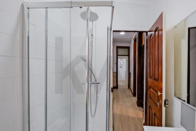 Apartamento T4 para Arrendamento em Areeiro