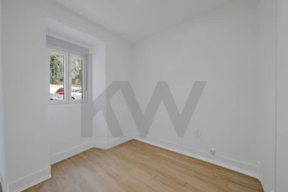 Apartamento T4 para Arrendamento em Areeiro
