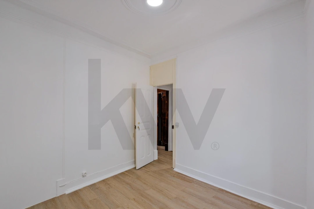 Apartamento T4 para Arrendamento em Areeiro Foto 13