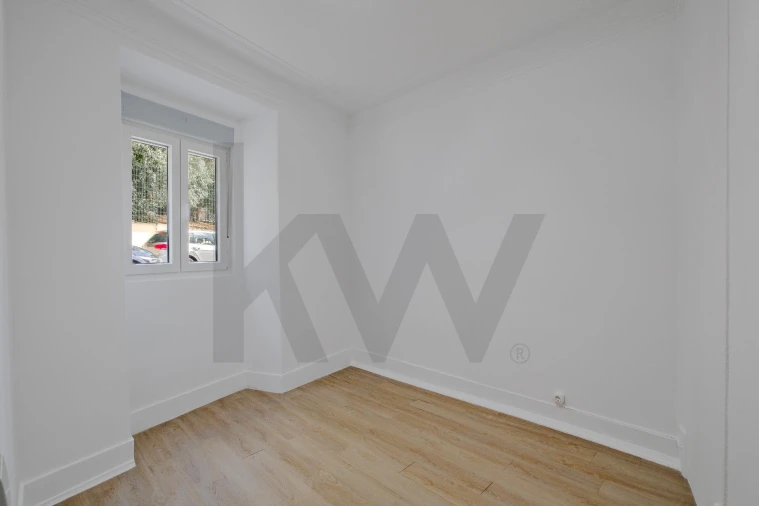Apartamento T4 para Arrendamento em Areeiro Foto 9