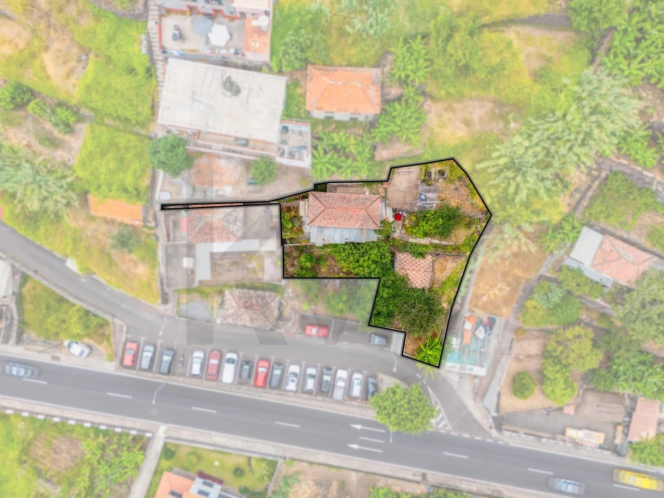 Moradia T2 para Venda em Ribeira Brava Foto 2