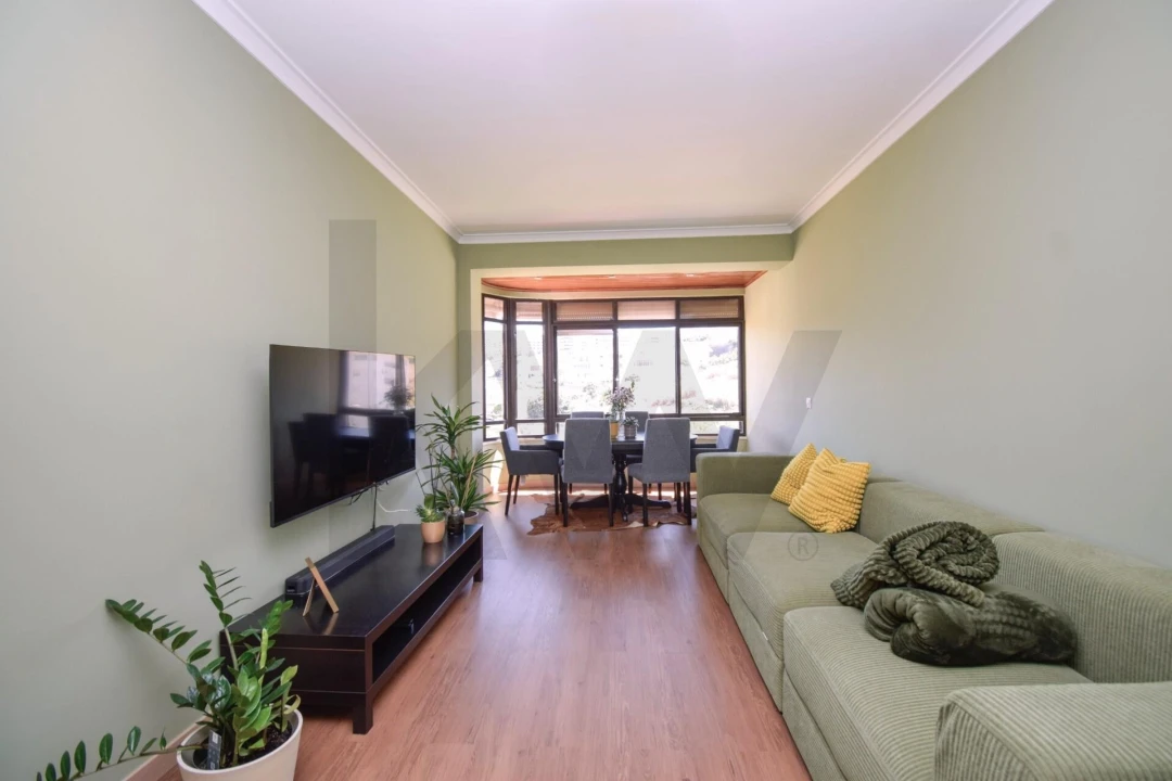 Apartamento T3 para Venda em Loures Foto 2