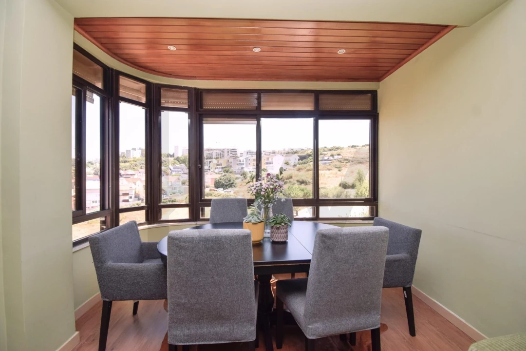 Apartamento T3 para Venda em Loures Foto 3