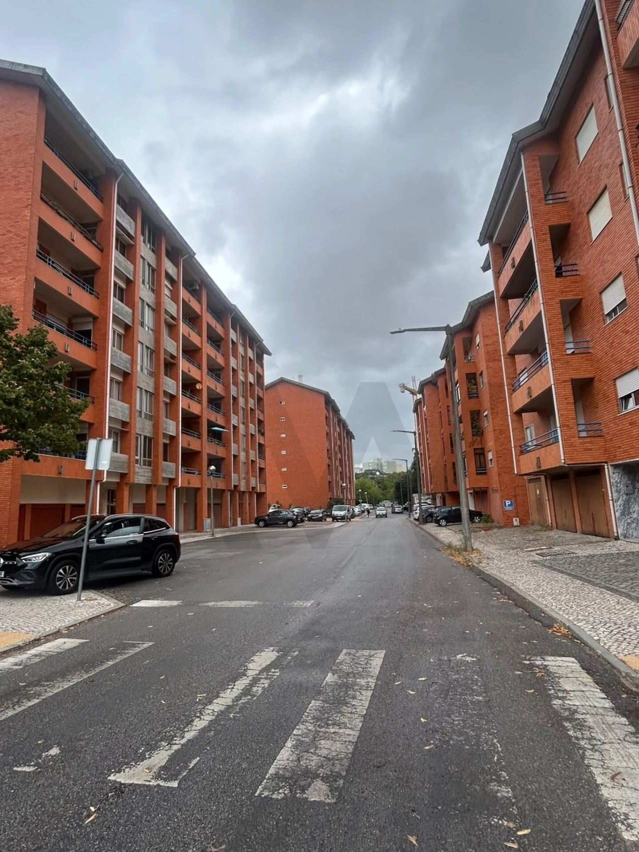Garagem para Venda em Santo Antonio dos Olivais Foto 1