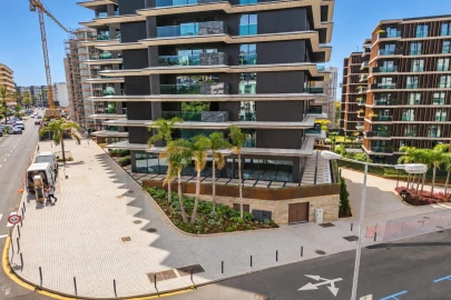 Loja para Arrendamento em São Martinho