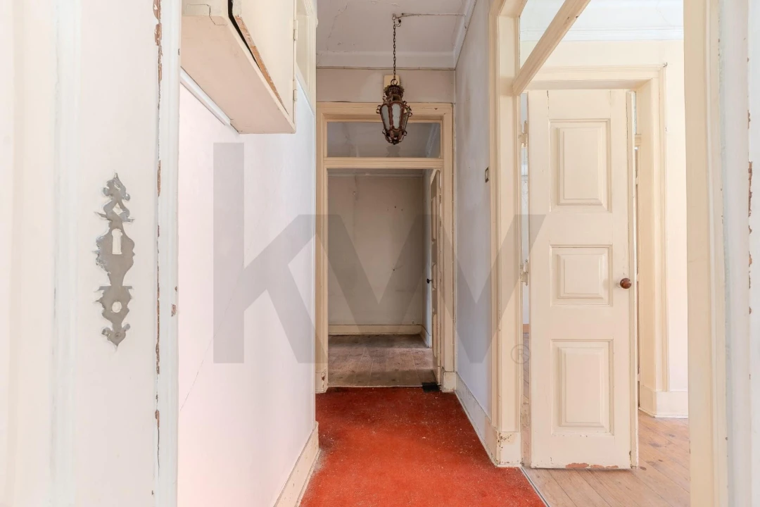 Apartamento T4 para Venda em Arroios Foto 3