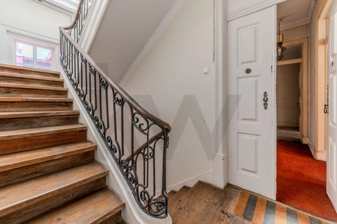 Apartamento T4 para Venda em Arroios Foto 1