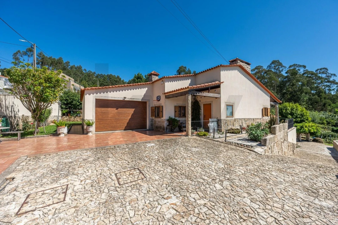 Quinta T3 para Venda em Folgosa Foto 32