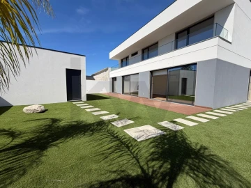 Moradia T4 para Venda em Ílhavo (São Salvador)