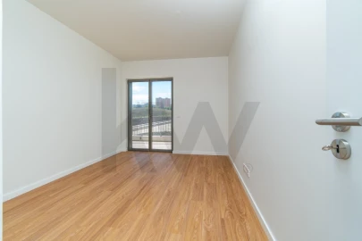 Apartamento T2 para Venda em Santo António dos Cavaleiros e Frielas