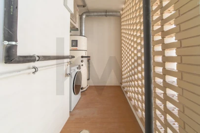 Apartamento T2 para Venda em Santo António dos Cavaleiros e Frielas