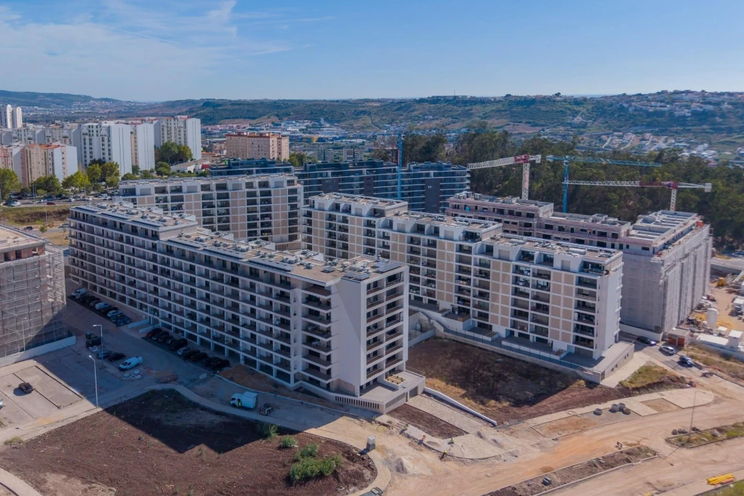 Apartamento T2 para Venda em Santo António dos Cavaleiros e Frielas Foto 41
