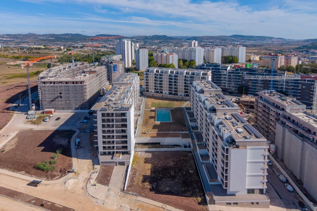 Apartamento T2 para Venda em Santo António dos Cavaleiros e Frielas Foto 40