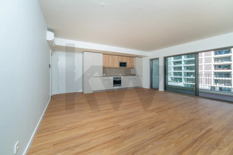 Apartamento T2 para Venda em Santo António dos Cavaleiros e Frielas Foto 2