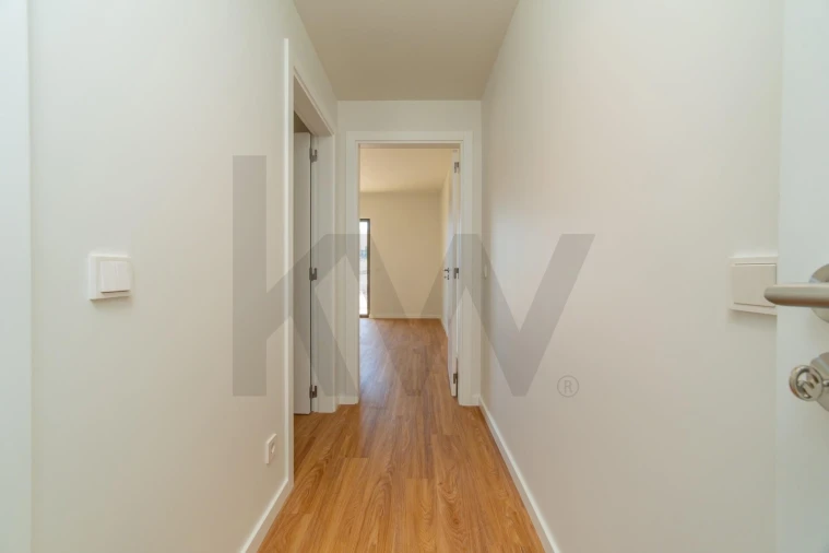 Apartamento T2 para Venda em Santo António dos Cavaleiros e Frielas Foto 19