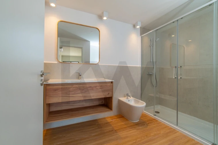 Apartamento T2 para Venda em Santo António dos Cavaleiros e Frielas Foto 24
